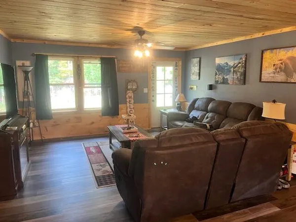 $594,000 | 5683 Tyndal Road, Branch, MI 49402