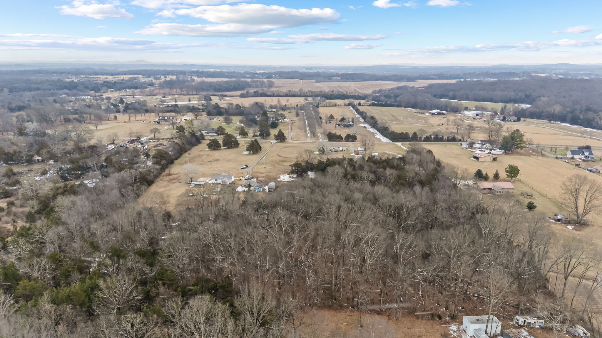 253 Henslee Road Shelbyville, TN 37160 - Photo 41 of 47 view of a city