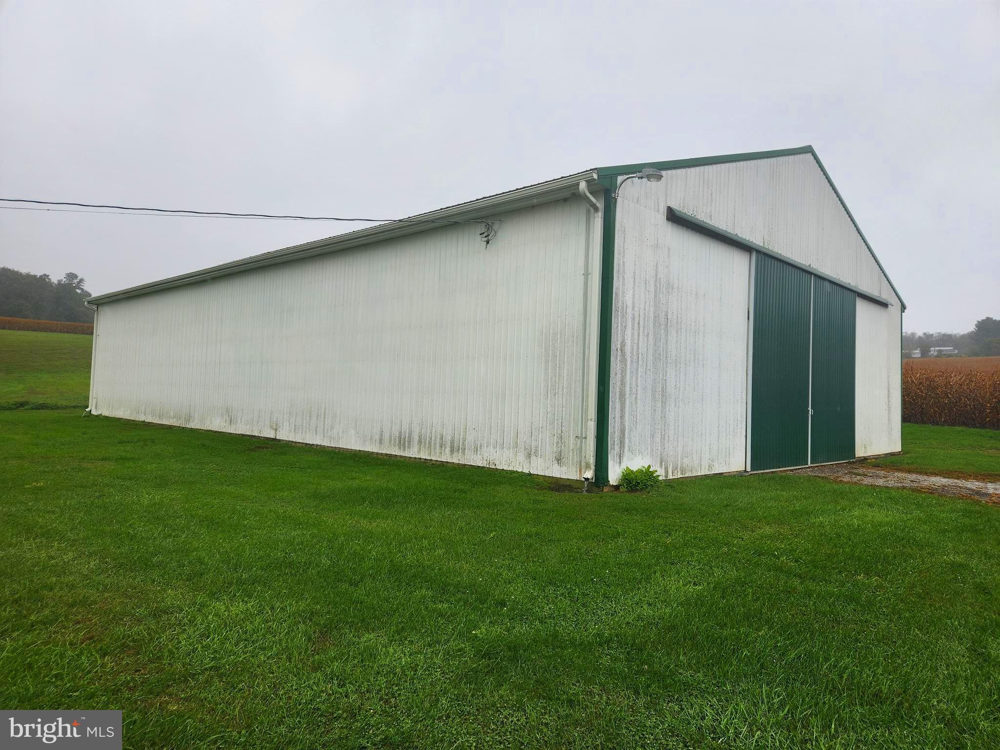 888 Hilldale Road Holtwood, PA 17532 - Photo 5 of 47 a backyard of a house with lots of green space