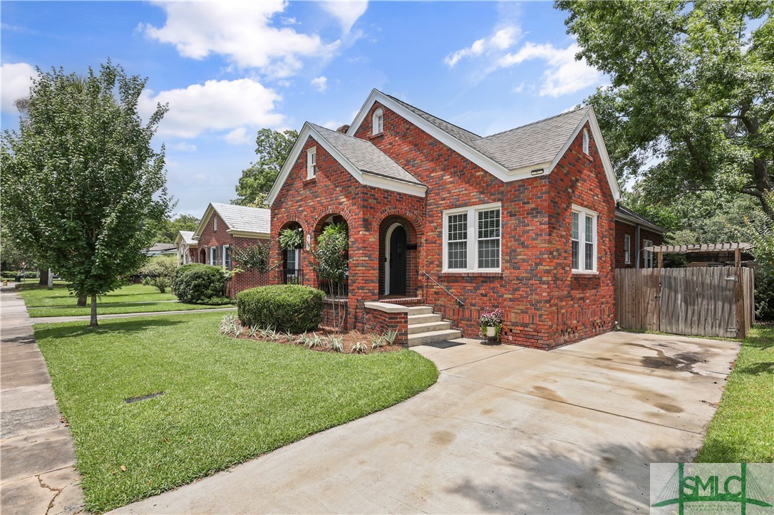 722 East 50th Street Savannah, GA 31405 - Photo 2 of 50