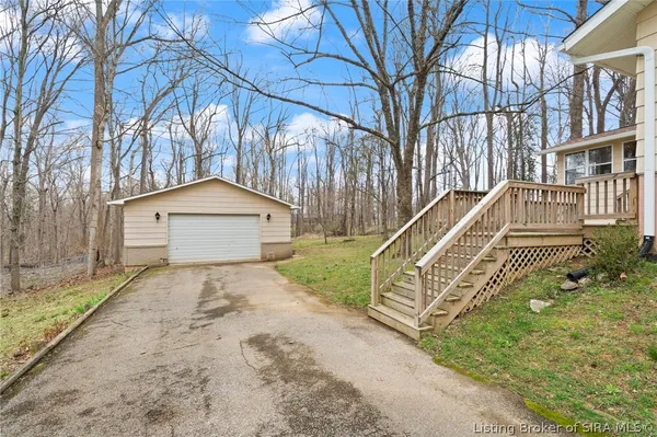 $259,900 | 965 Woodland Avenue, Corydon, IN 47112