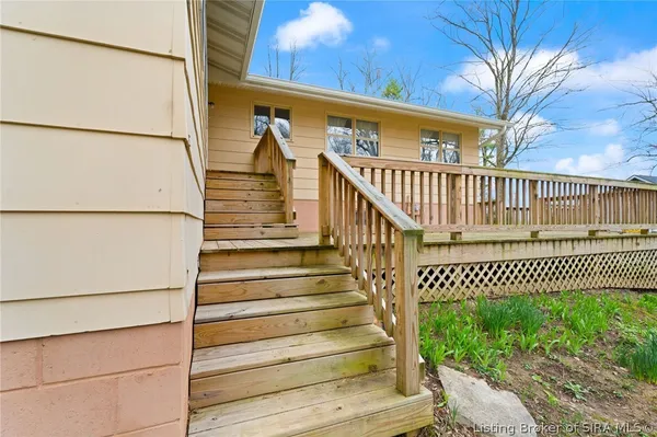$259,900 | 965 Woodland Avenue, Corydon, IN 47112