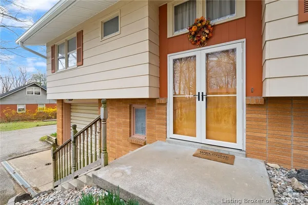 $259,900 | 965 Woodland Avenue, Corydon, IN 47112
