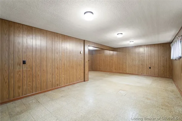 $259,900 | 965 Woodland Avenue, Corydon, IN 47112