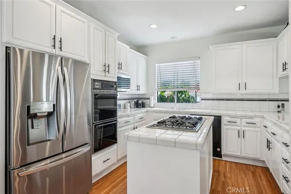 $7,500 | 221 South Francisca Avenue, Unit A, Redondo Beach, CA 90277