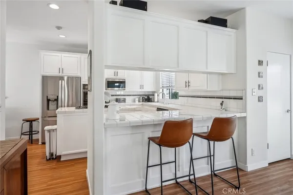 $7,500 | 221 South Francisca Avenue, Unit A, Redondo Beach, CA 90277