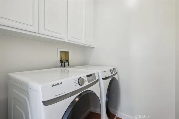 $7,500 | 221 South Francisca Avenue, Unit A, Redondo Beach, CA 90277