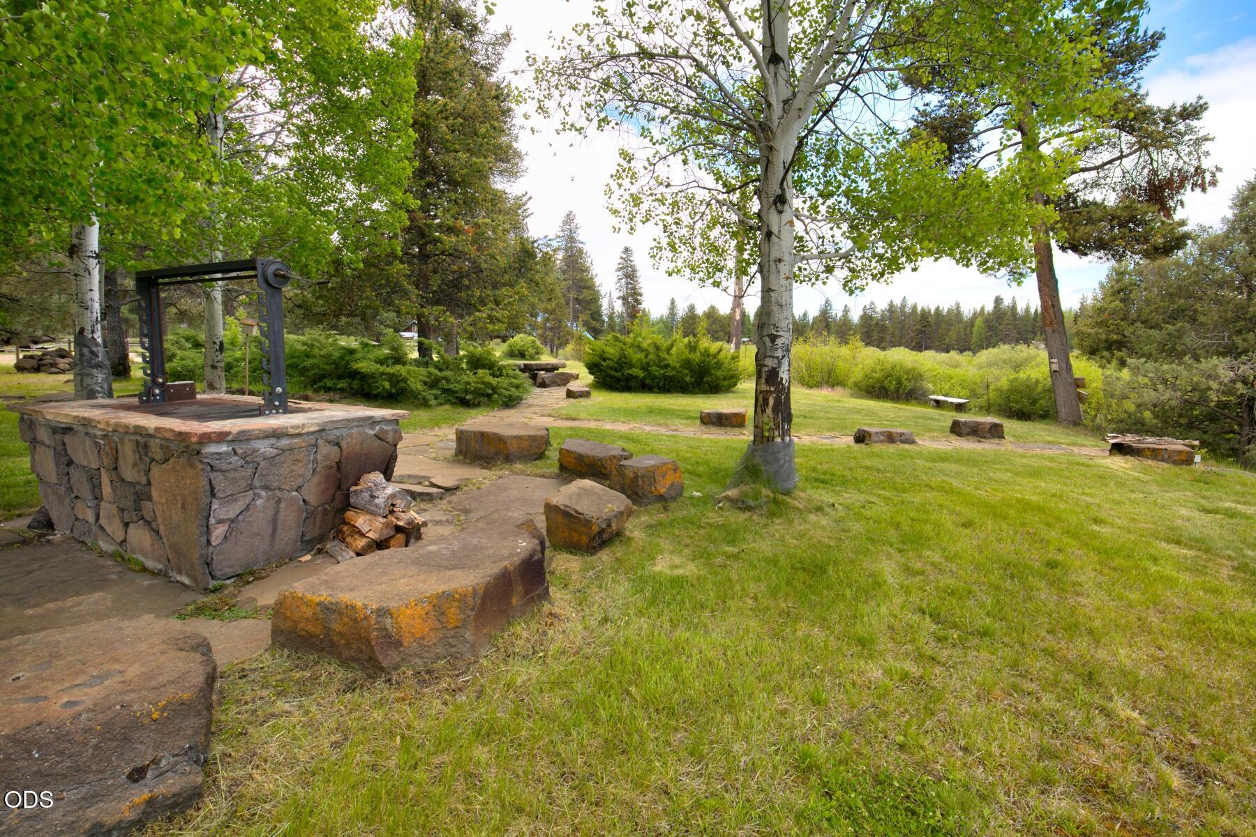 55383 Huntington Road Bend, OR 97707 - Photo 24 of 47