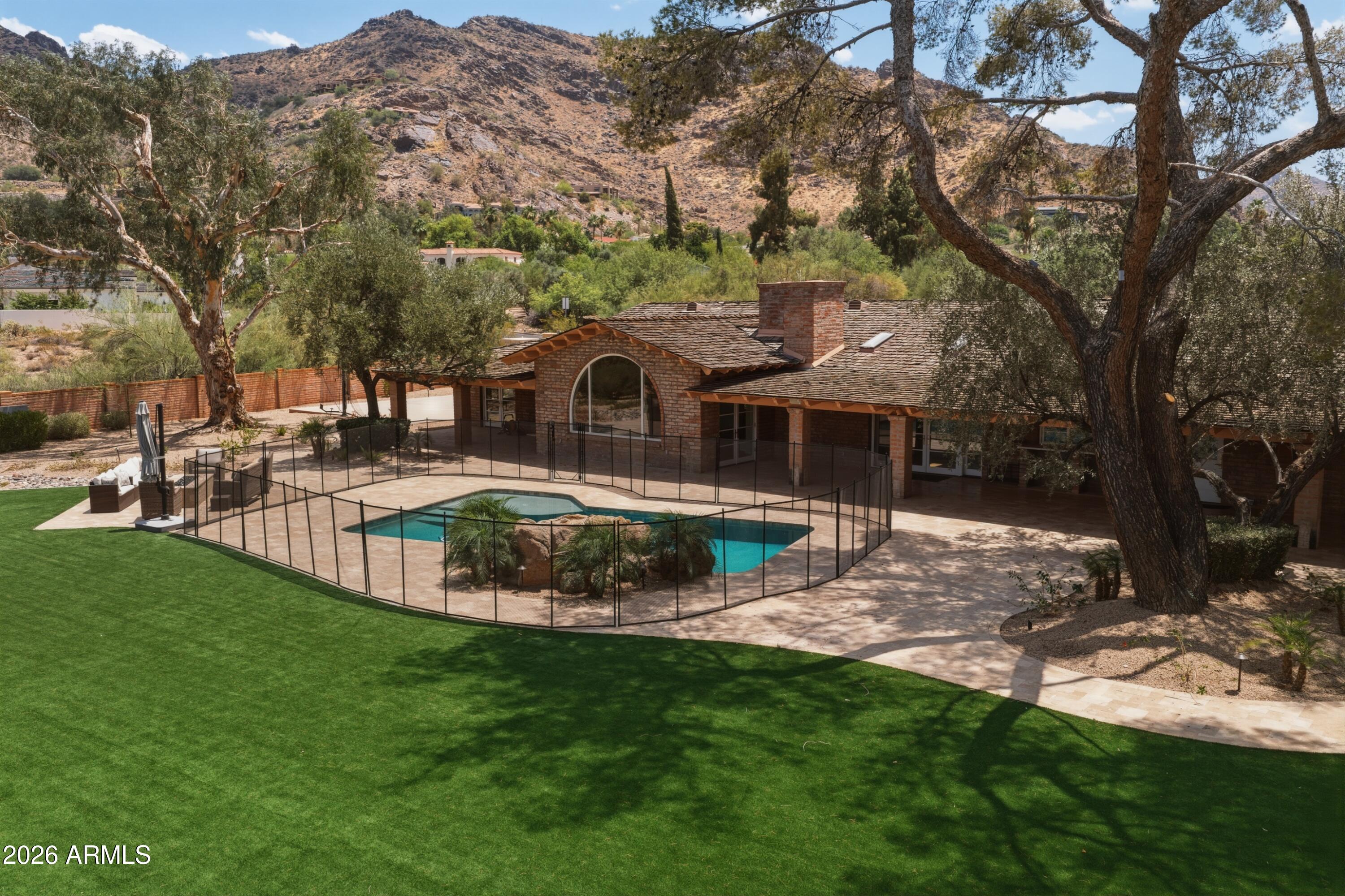 5136 East Roadrunner Road Paradise Valley, AZ 85253 - Photo 24 of 27 5136_E_Roadrunner_Rd_aerials_007