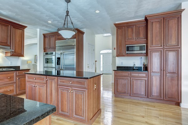 7 Ridgeview Road Franklin, MA 02038 - Photo 11 of 30 Gallery Image 11