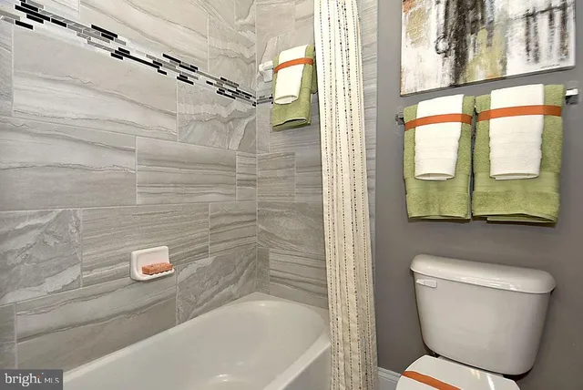 $853,000 | Gwynndale Drive, Clinton, MD 20735