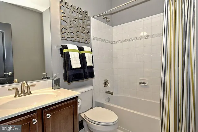 $853,000 | Gwynndale Drive, Clinton, MD 20735