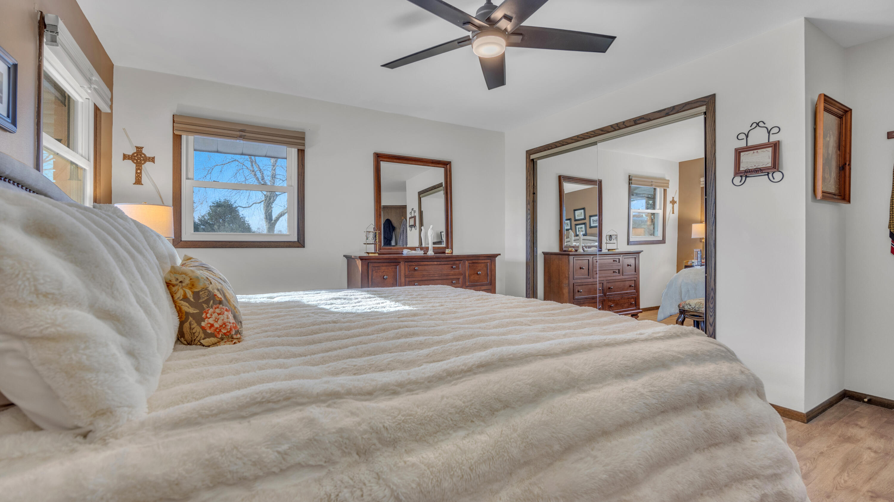 2418 West Mark Drive Sheboygan, WI 53083 - Photo 13 of 30 Primary Bedroom