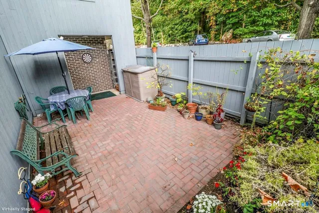 $2,900 | 2 Juneberry Lane, Unit 2, Ridgefield, CT 06877