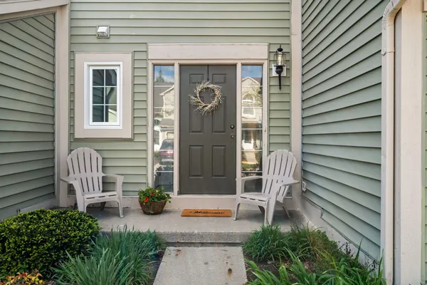 $335,000 | 584 Liberty Pointe Drive, Ann Arbor, MI 48103
