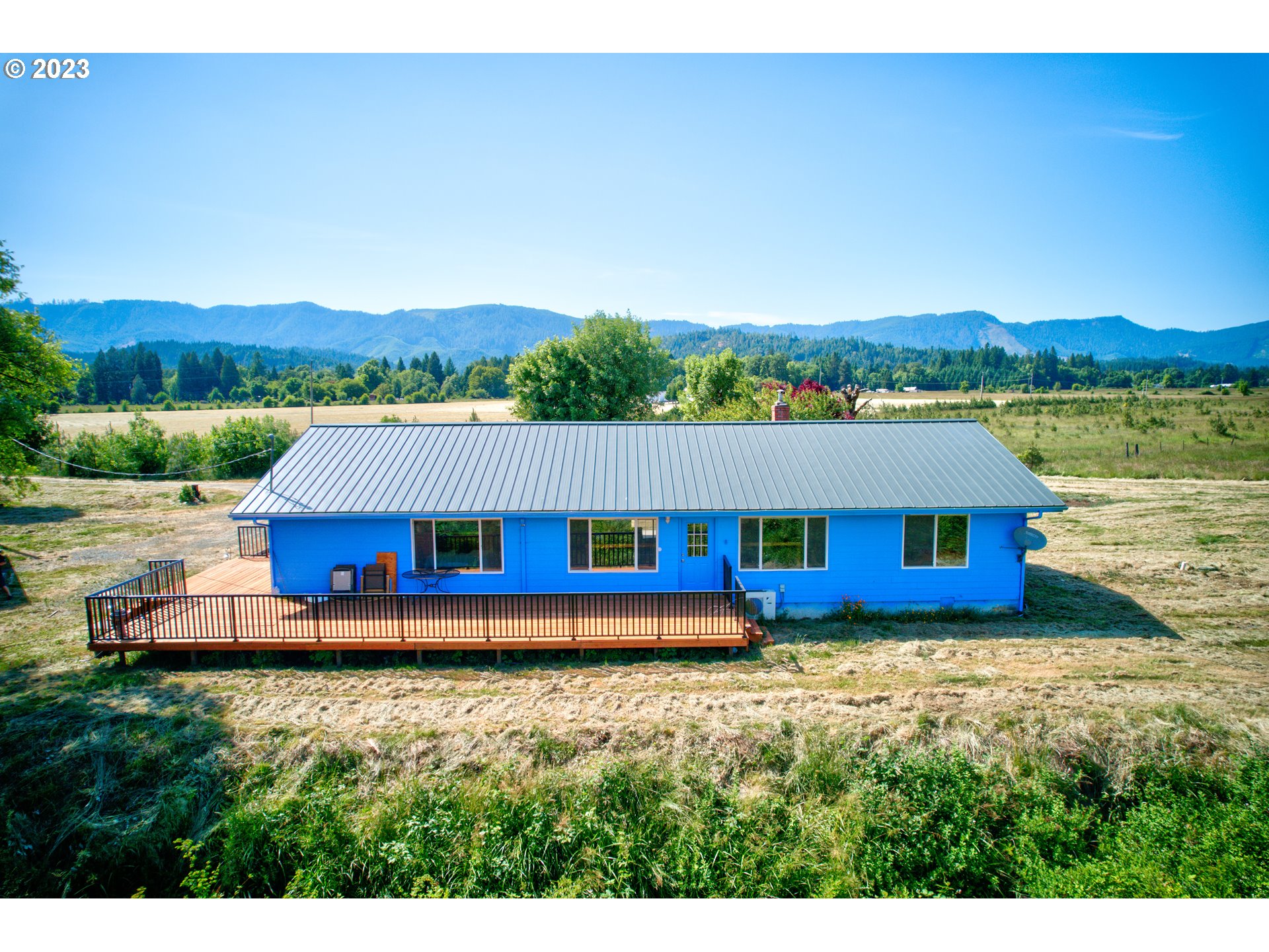 803 Main Camas Road Camas Valley, OR 97416 - Photo 15 of 48