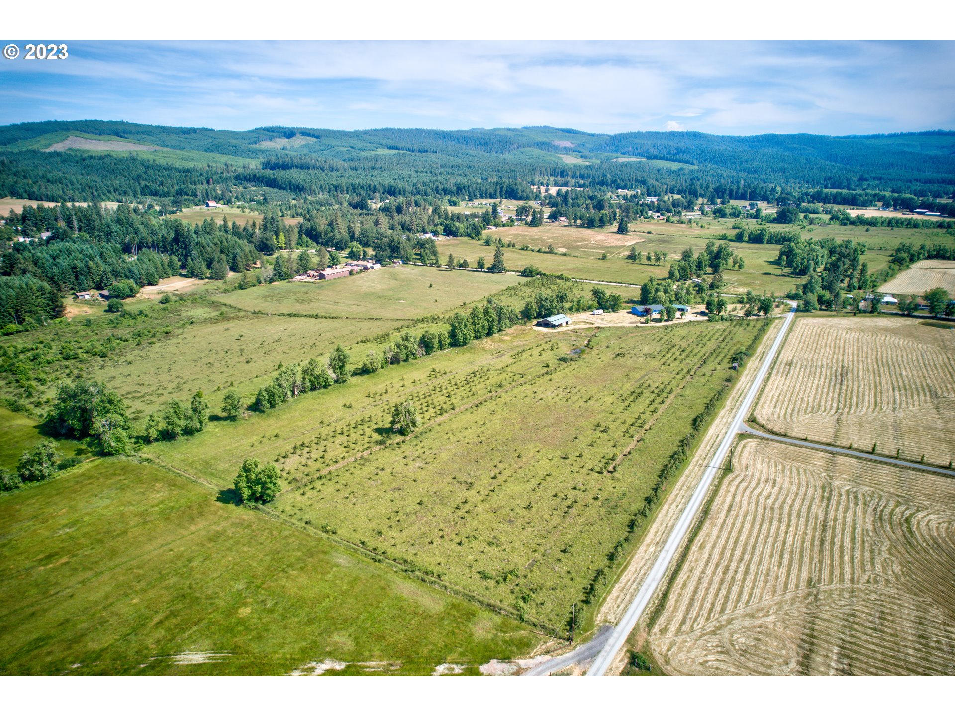 803 Main Camas Road Camas Valley, OR 97416 - Photo 41 of 48