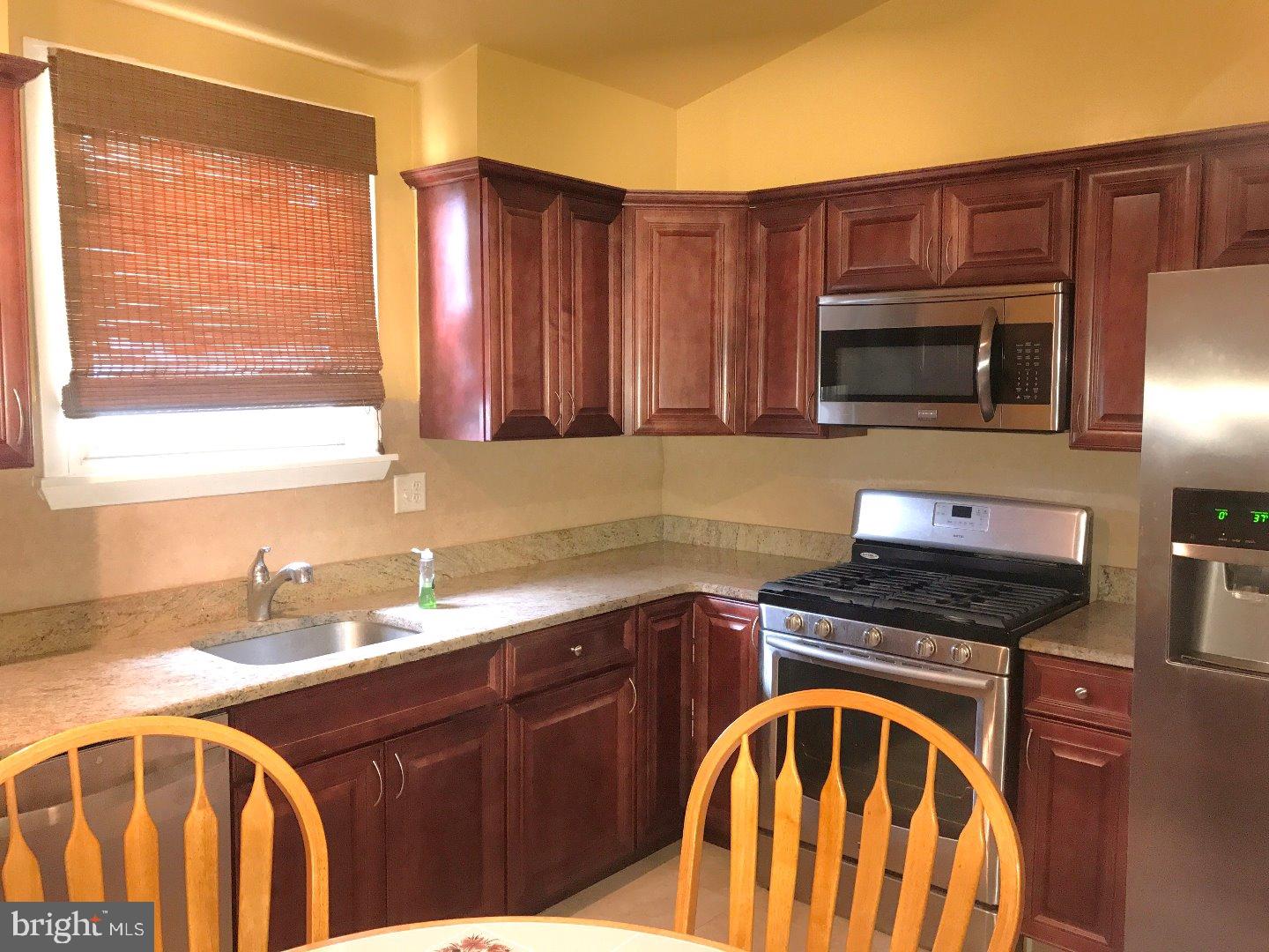 3658 Chesterfield Road Philadelphia, PA 19114 - Photo 7 of 25 Kitchen