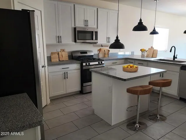 $375,500 | 2586 North Abbey Road, Casa Grande, AZ 85122