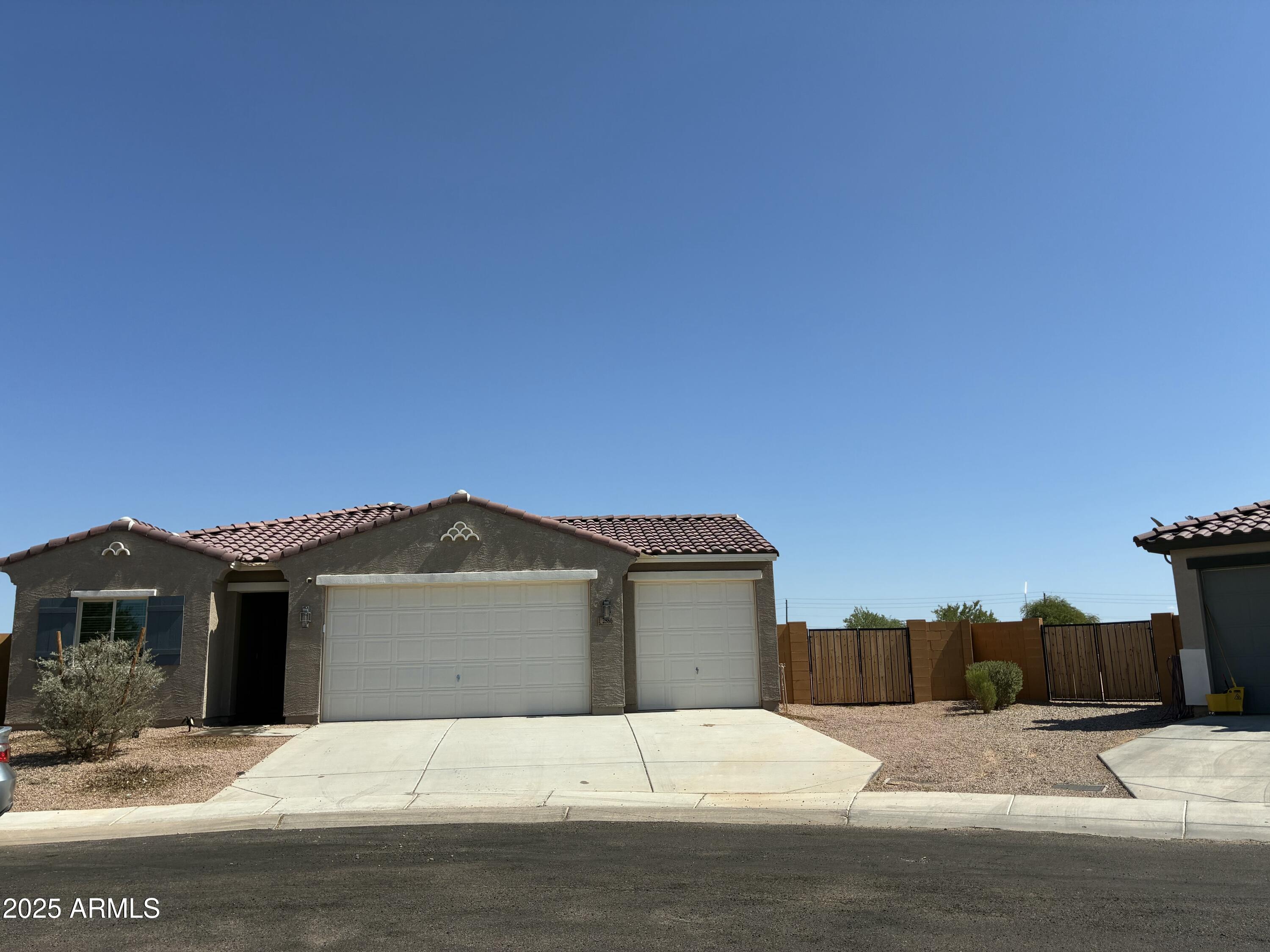 2586 North Abbey Road Casa Grande, AZ 85122 - Photo 2 of 34 Front of the House