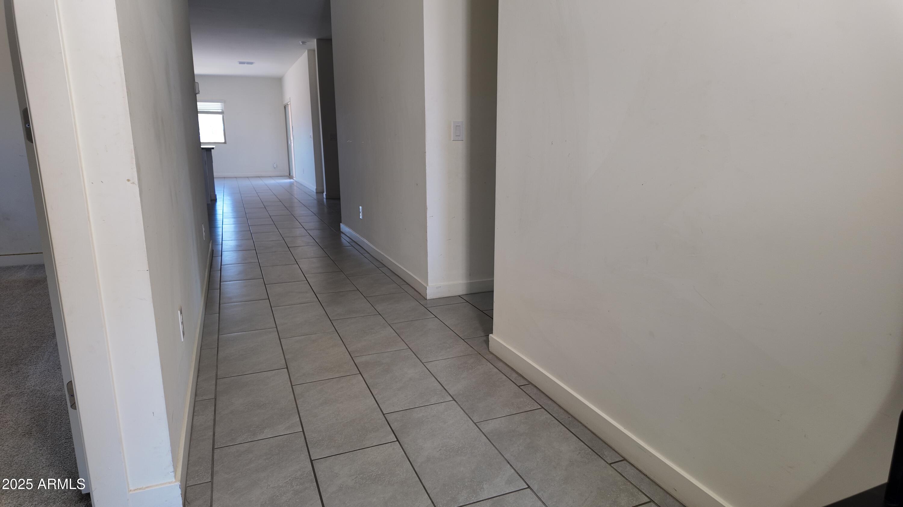 2586 North Abbey Road Casa Grande, AZ 85122 - Photo 10 of 34 Hallway