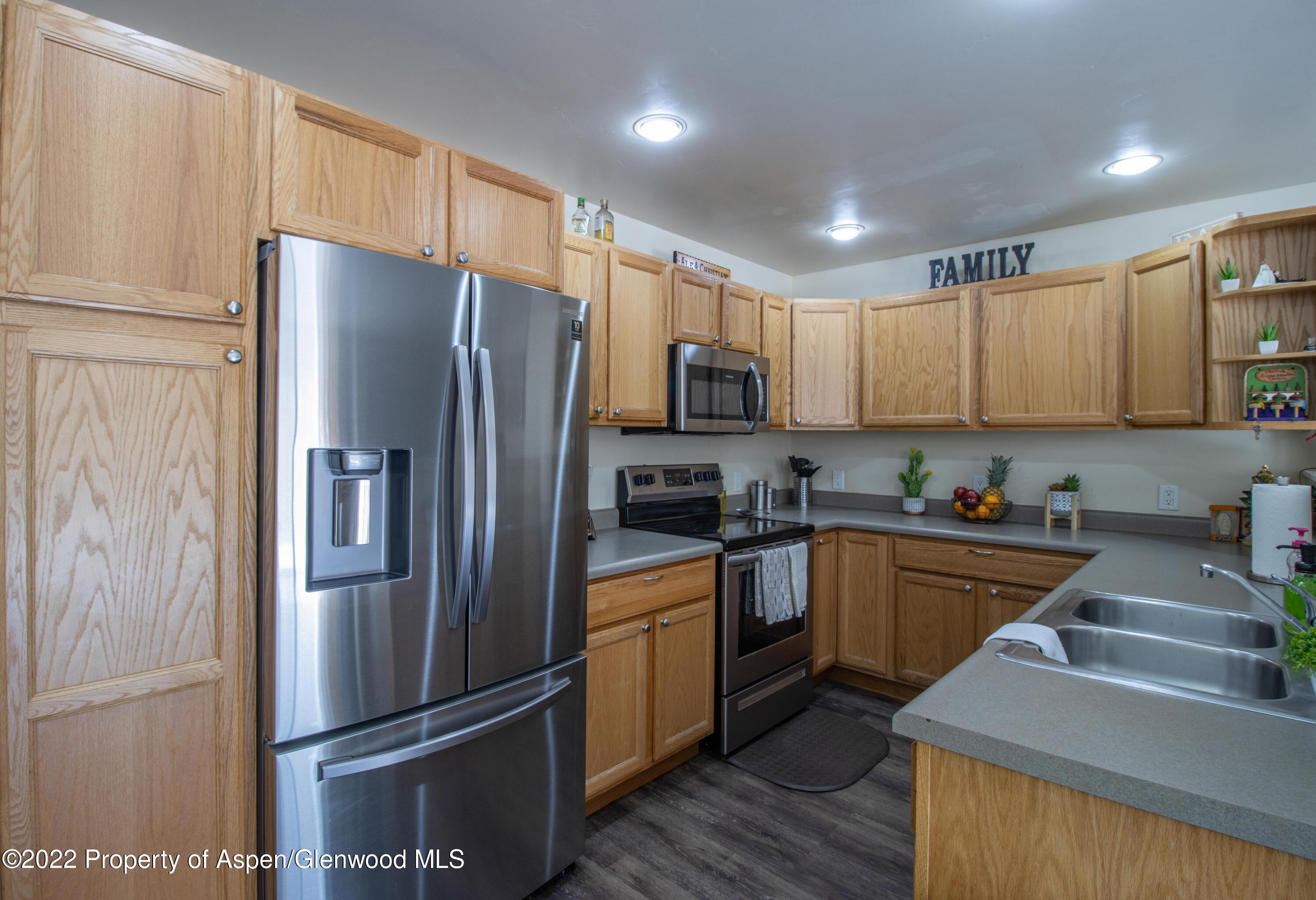 227 South 9th Street Rifle, CO 81650 - Photo 7 of 14 5