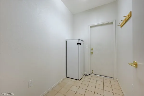 $2,264 | 10501 City Clouds Court, Las Vegas, NV 89134