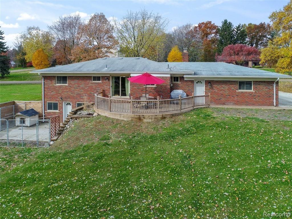 1231 Stellma Lane Rochester Hills, MI 48309 - Photo 4 of 36