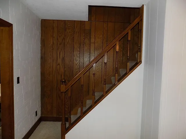 $1 | 21599 170th Street, Sleepy Eye, MN 56085