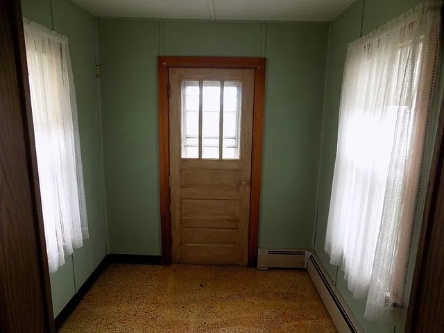 $1 | 21599 170th Street, Sleepy Eye, MN 56085