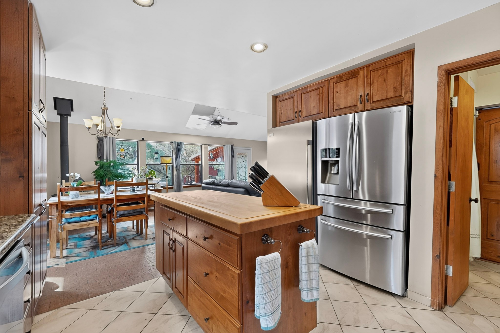 69 Pigeon Ranch Road Glorieta, NM 87535 - Photo 12 of 55 Gallery Image 12