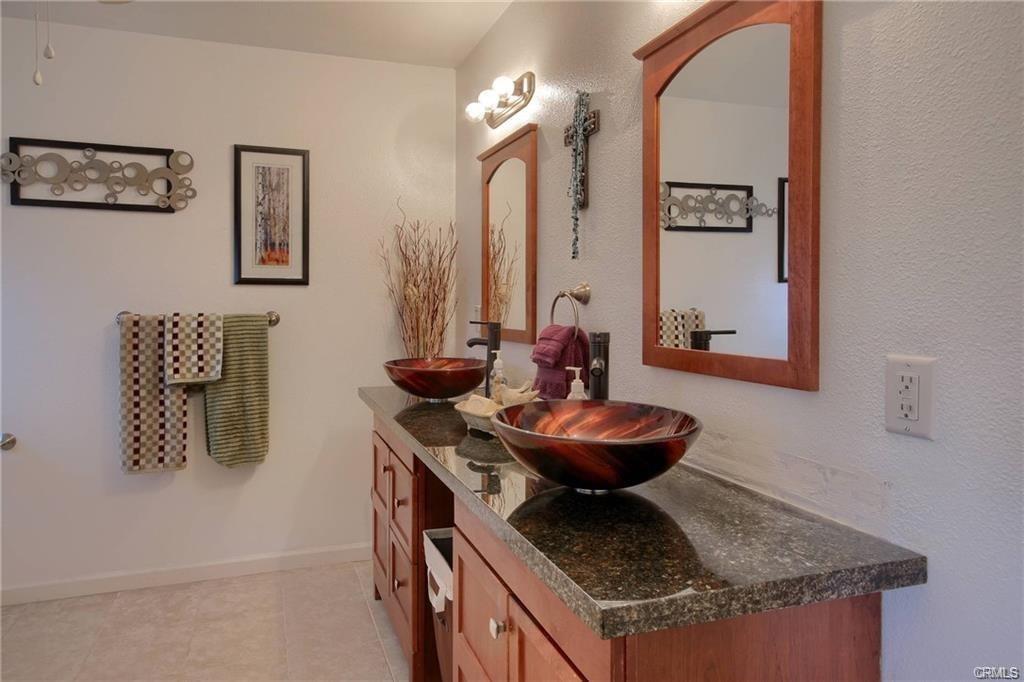 7428 Hornitos Road Hornitos, CA 95325 - Photo 25 of 46 a living room with furniture and a mirror
