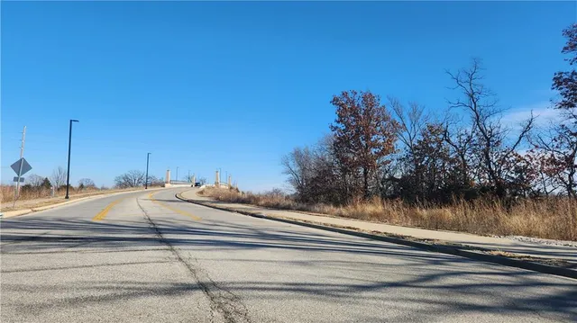 $1,050,000 | Hedge Lane Terrace, Shawnee, KS 66226