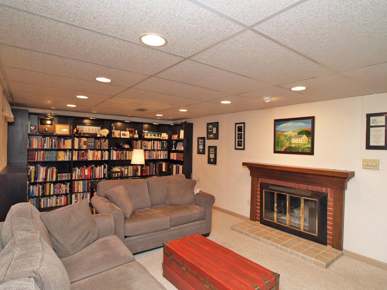 1807 Baldridge Road Columbus, OH 43221 - Photo 23 of 93 Gallery Image 23