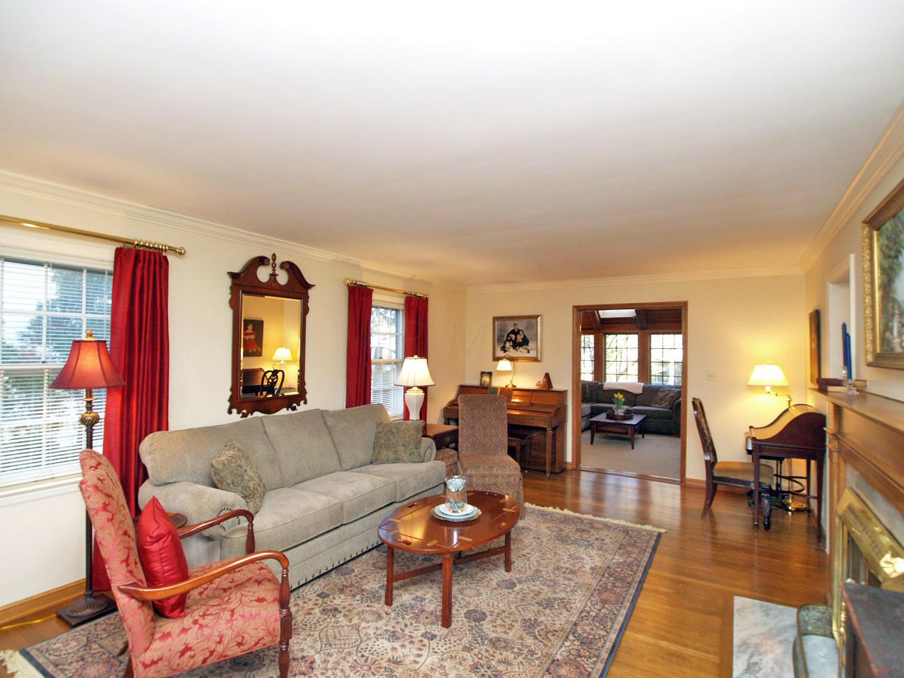 1807 Baldridge Road Columbus, OH 43221 - Photo 3 of 93 Gallery Image 3