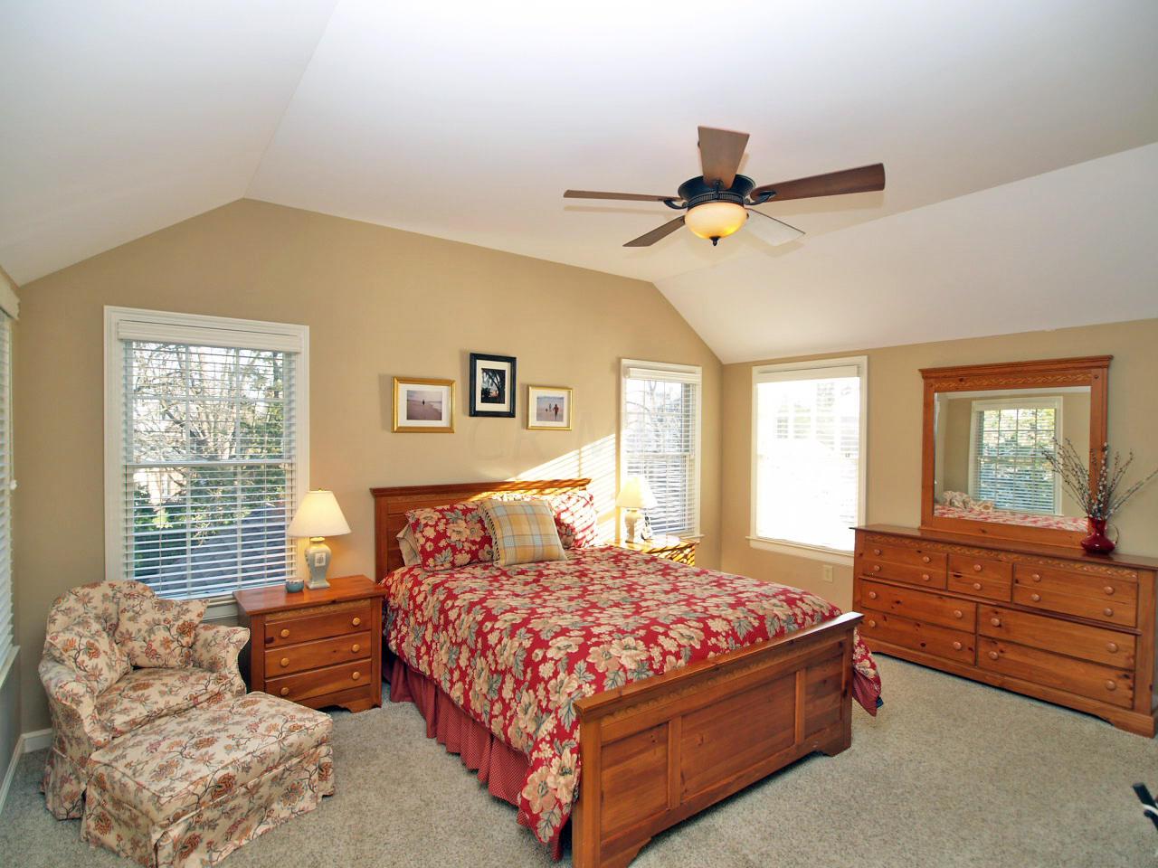 1807 Baldridge Road Columbus, OH 43221 - Photo 9 of 93 Gallery Image 9