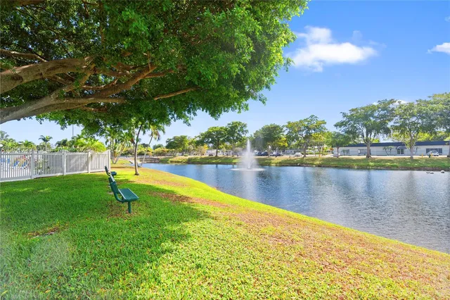 $2,500 | 202 Northwest 52nd Street, Deerfield Beach, FL 33064