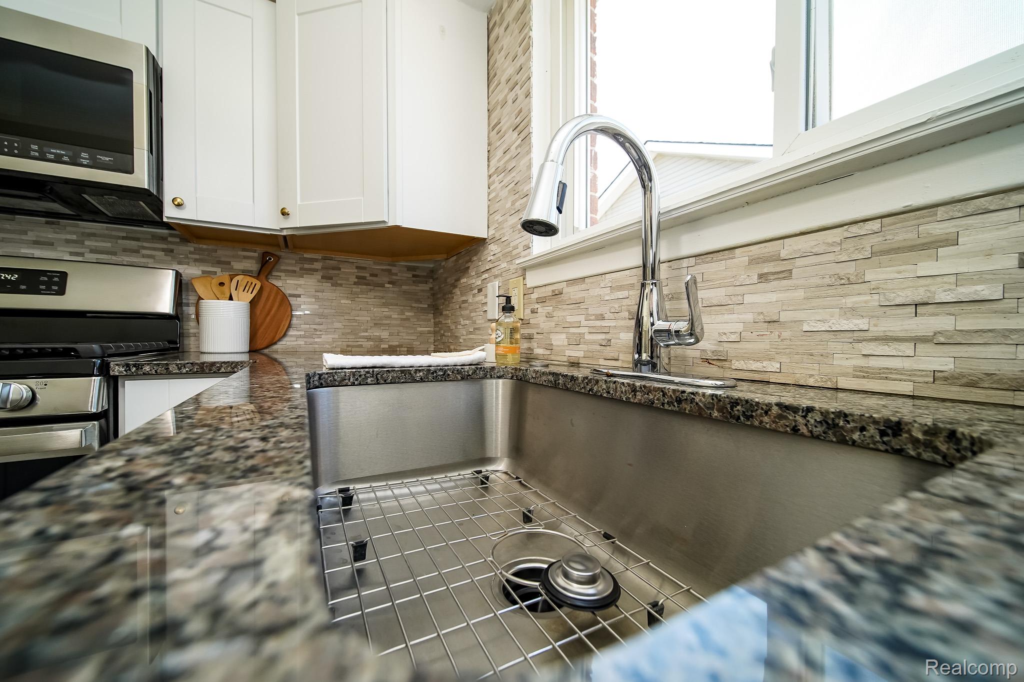 6641 Niagara Street Romulus, MI 48174 - Photo 23 of 70 DDS04050.jpg