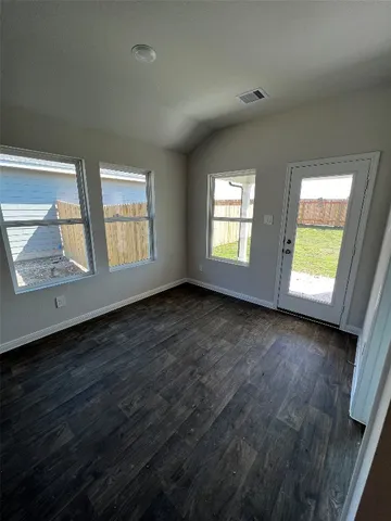 $1,850 | 320 Belmont Place, Lockhart, TX 78644