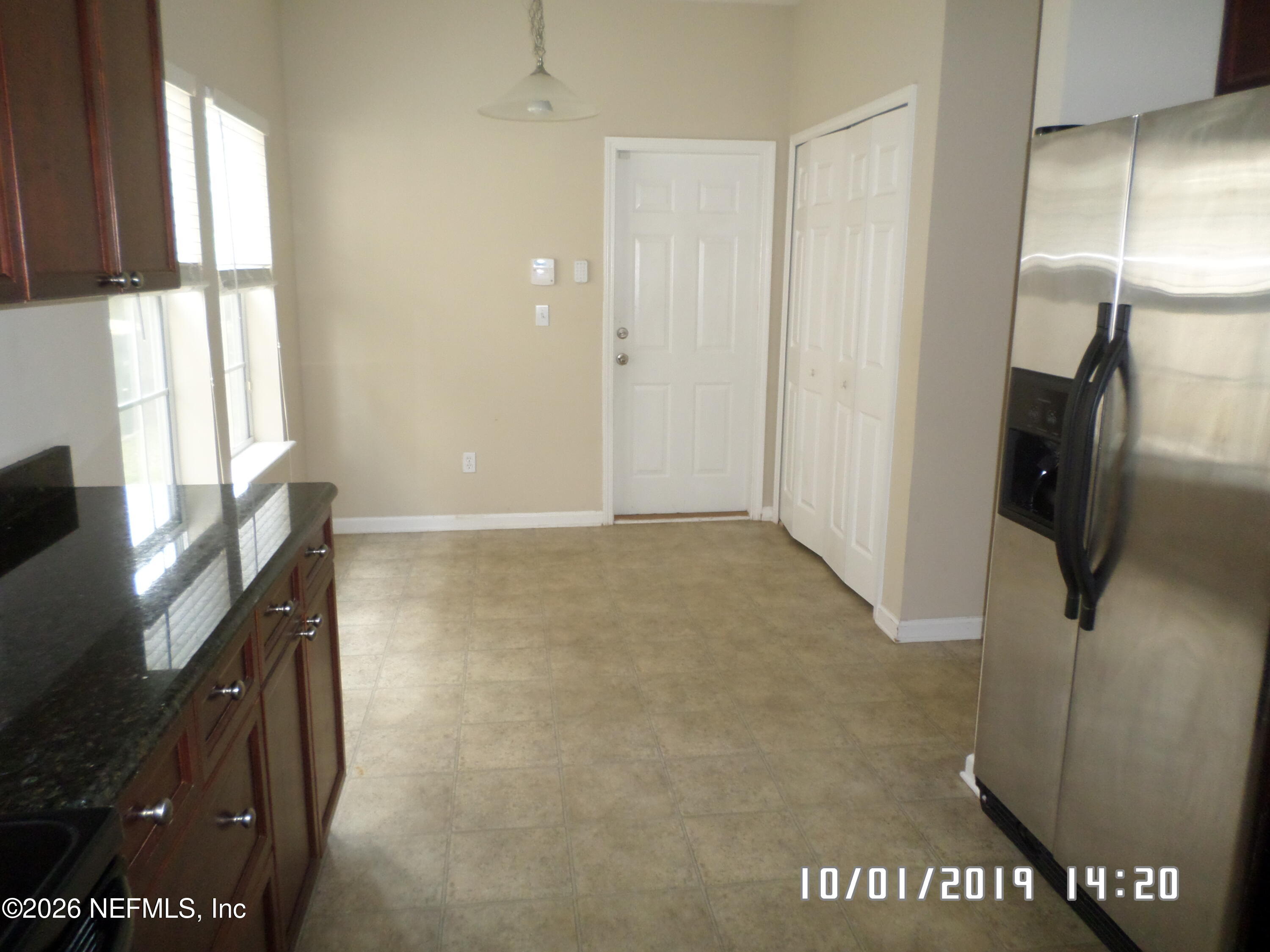 11807 Templeton Road Jacksonville, FL 32258 - Photo 6 of 18 Kitchen with eat in area