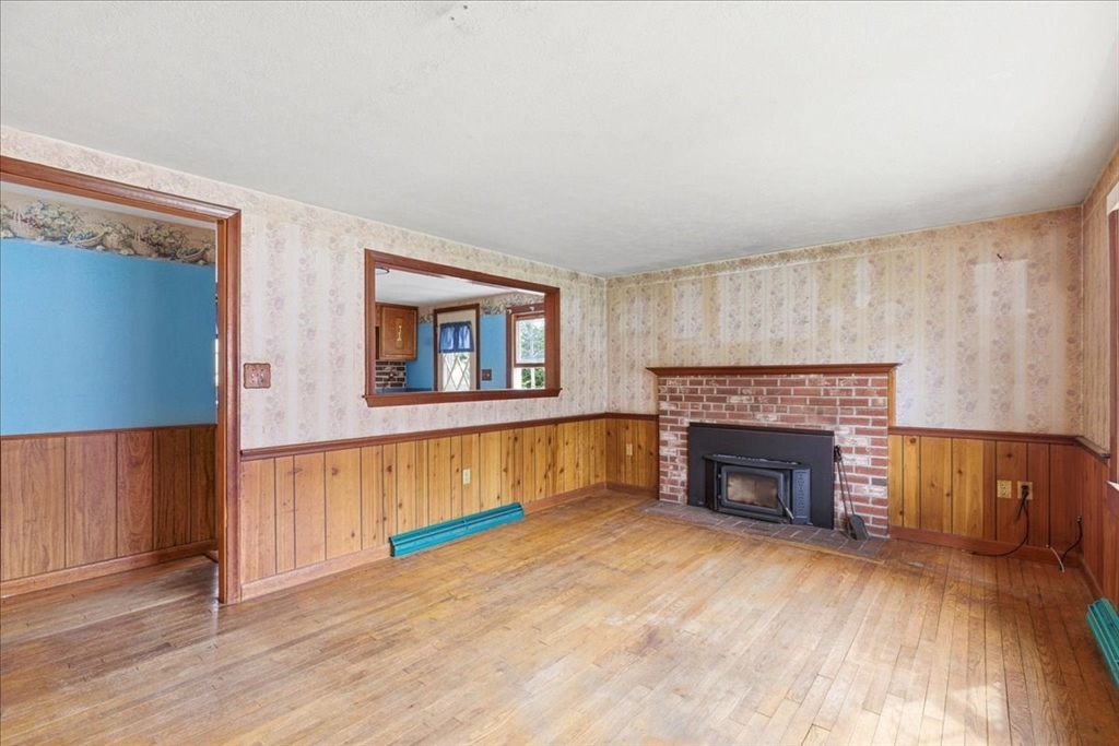 8 Cary Road Plymouth, MA 02360 - Photo 15 of 42