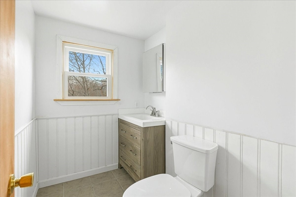 8 Cary Road Plymouth, MA 02360 - Photo 18 of 42