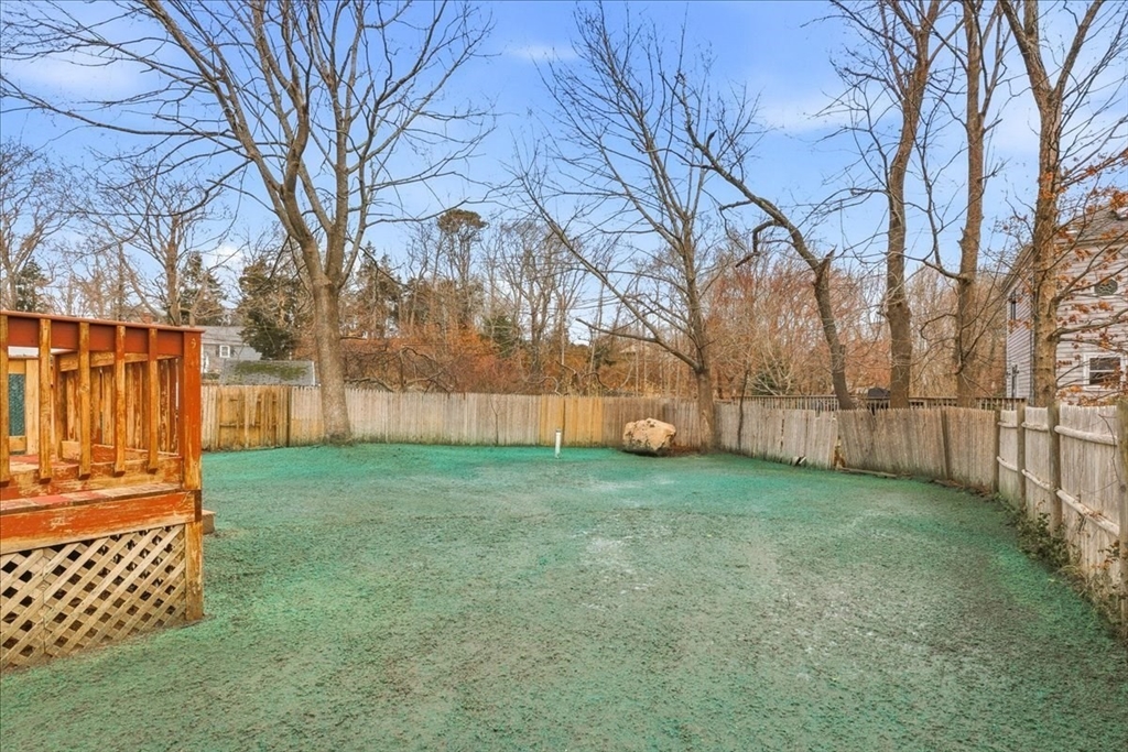 8 Cary Road Plymouth, MA 02360 - Photo 37 of 42