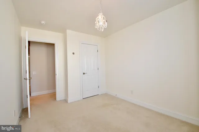 $3,900 | 3053 Waterloo Lane, Fairfax, VA 22031