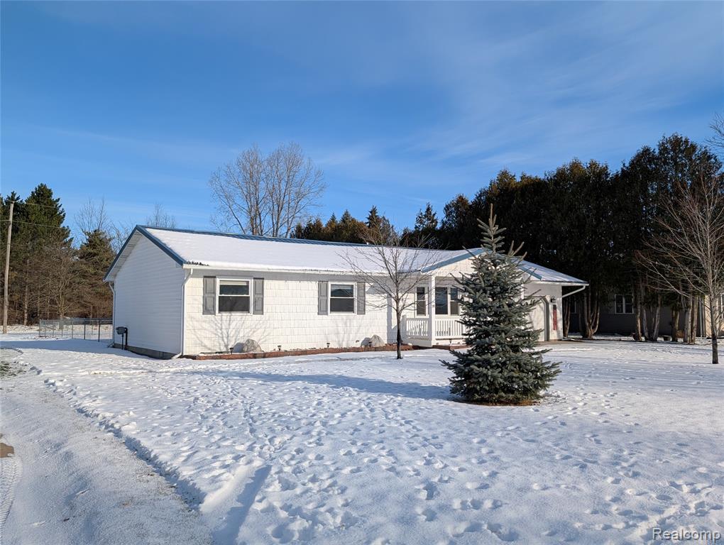 947 Beech Street Bad Axe, MI 48413 - Photo 4 of 41