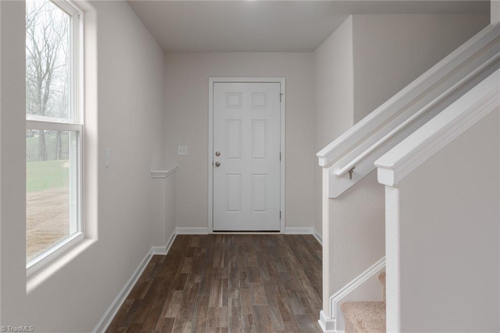 2106 Ram Road Greensboro, NC 27405 - Photo 2 of 25