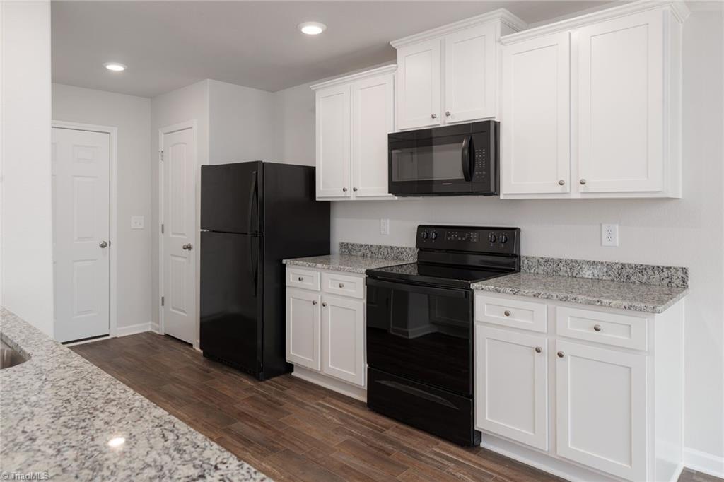 2106 Ram Road Greensboro, NC 27405 - Photo 11 of 25