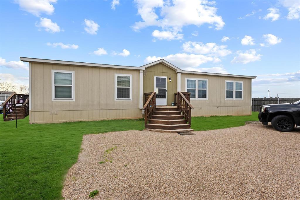 1517 Bennett Road Howe, TX 75459 - Photo 35 of 40 Manufactured / mobile home with a front lawn