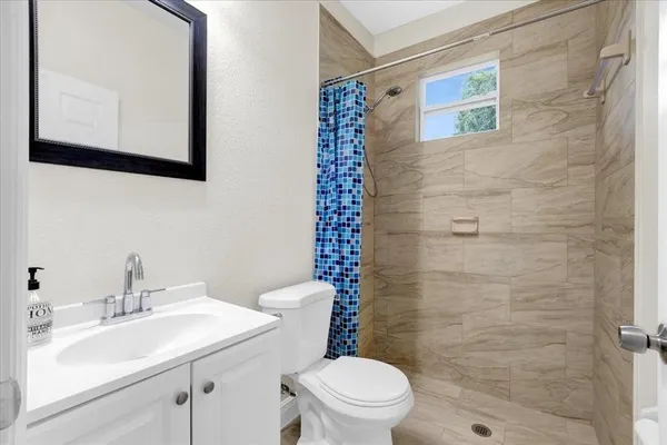 $2,200 | 306 North 18th Court, Unit 2, Fort Pierce, FL 34950