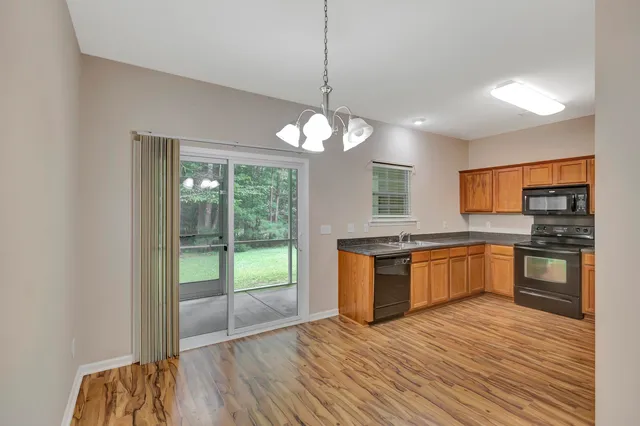 $1,750 | 232 South Lamplighter Lane, Summerville, SC 29486